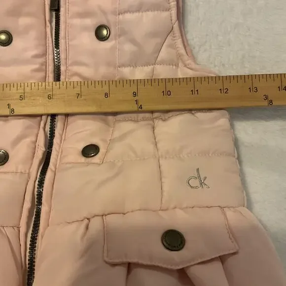 Calvin Klein Jeans Girls 5 Pink Hooded Puffer Gilet Zip Quilted Logo Barbiecore - Picture 6 of 8